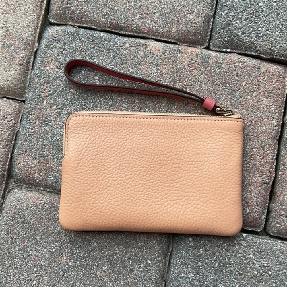 Coach Corner Zip Wristlet In Colorblock With Horse And Carriage - Picture 7 of 16